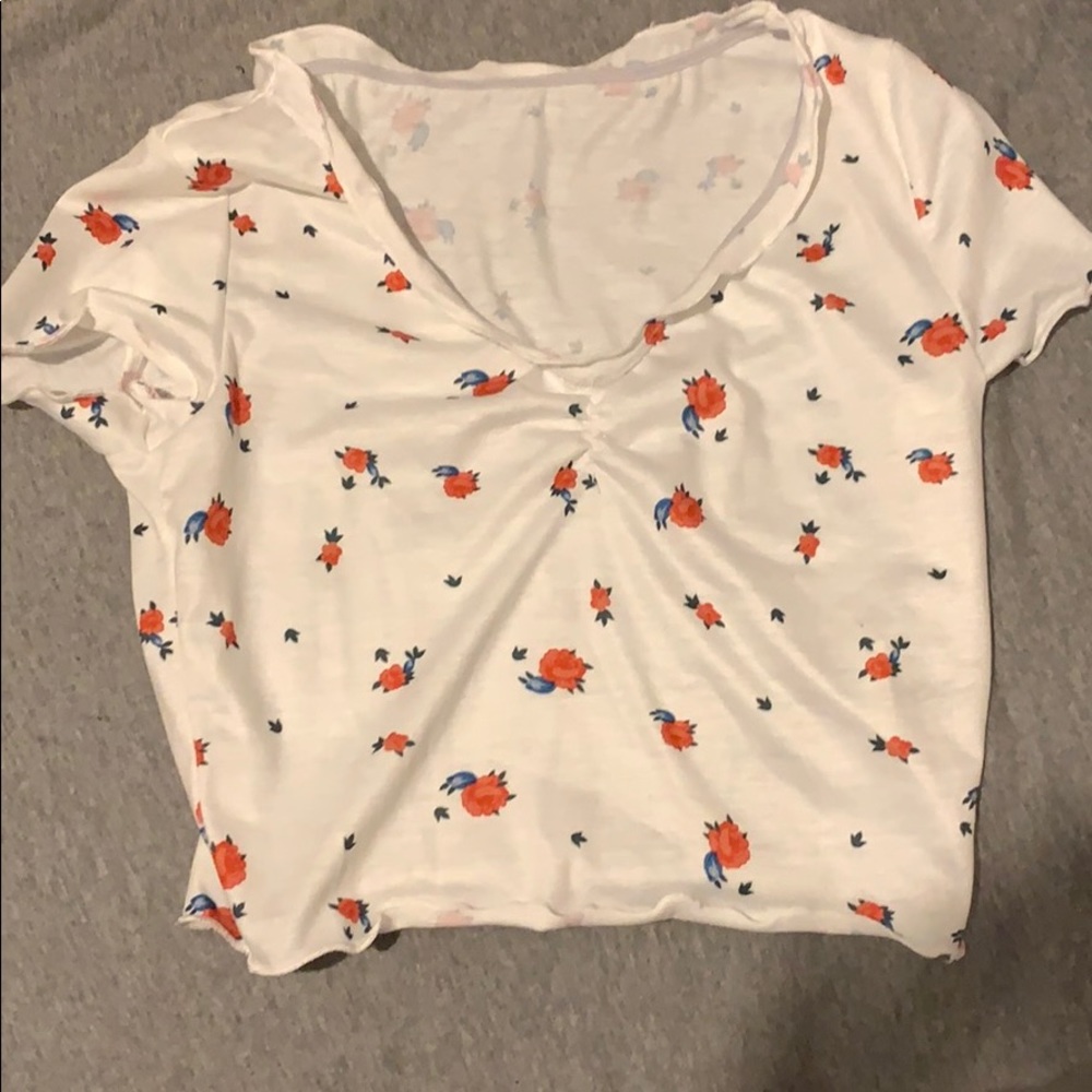 Floral ruffled top